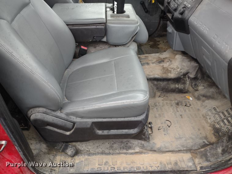 image for item MD9327 2011 Ford F250 Super Duty XL  pickup truck