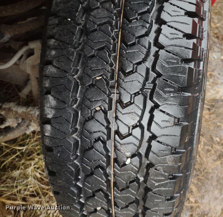 image for item MD9327 2011 Ford F250 Super Duty XL  pickup truck