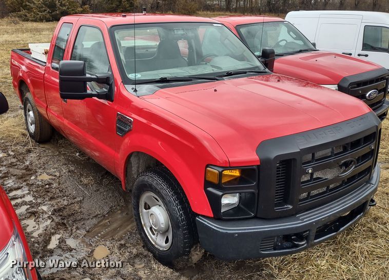 image for item MD9328 2009 Ford F250 Super Duty XL  SuperCab pickup truck