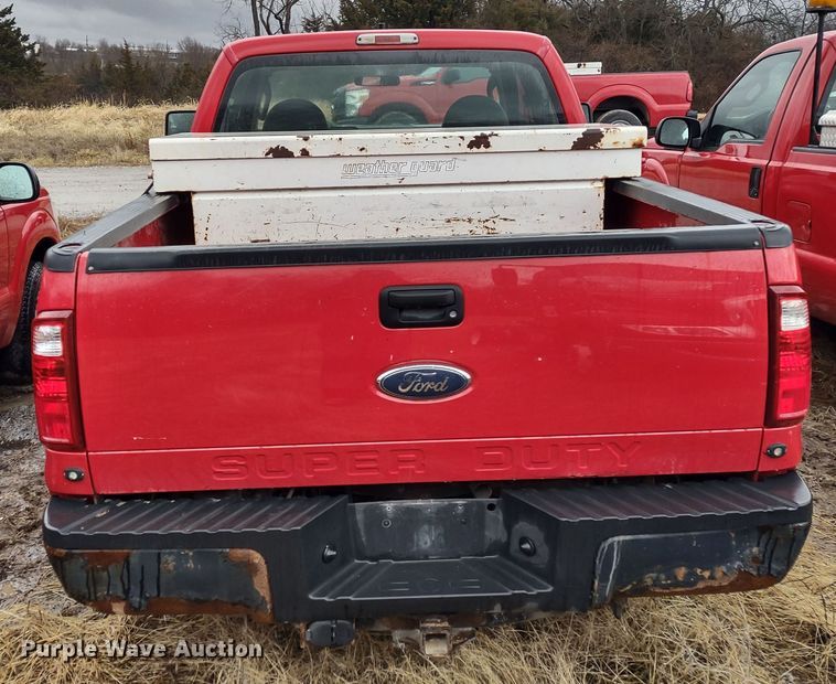 image for item MD9328 2009 Ford F250 Super Duty XL  SuperCab pickup truck