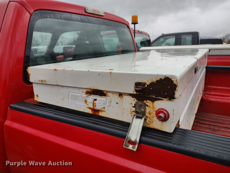 image for item MD9328 2009 Ford F250 Super Duty XL  SuperCab pickup truck