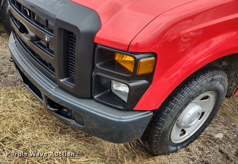 image for item MD9328 2009 Ford F250 Super Duty XL  SuperCab pickup truck