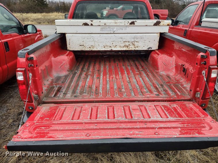 image for item MD9328 2009 Ford F250 Super Duty XL  SuperCab pickup truck