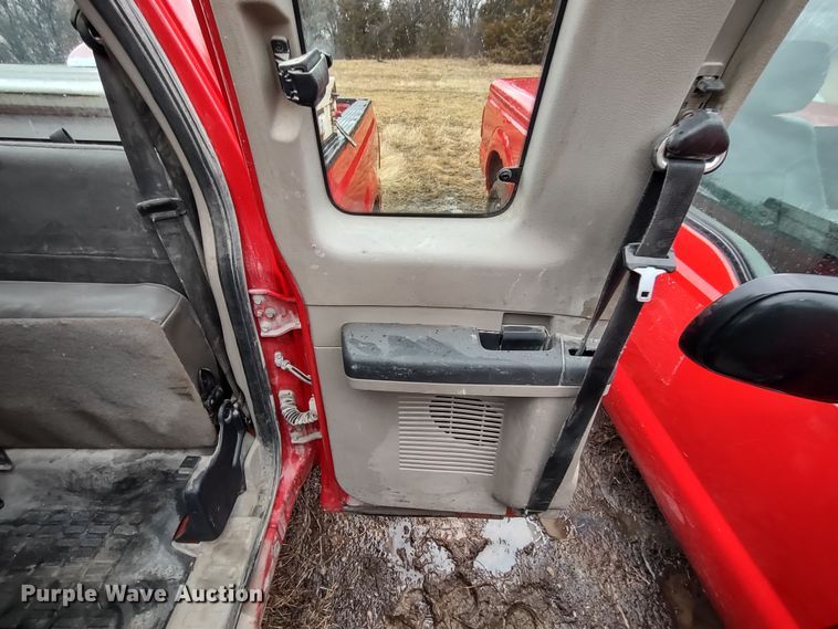 image for item MD9328 2009 Ford F250 Super Duty XL  SuperCab pickup truck