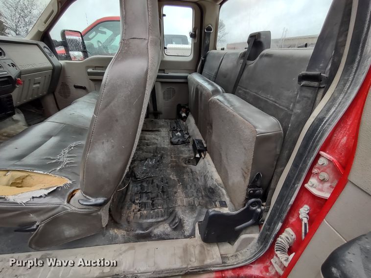 image for item MD9328 2009 Ford F250 Super Duty XL  SuperCab pickup truck