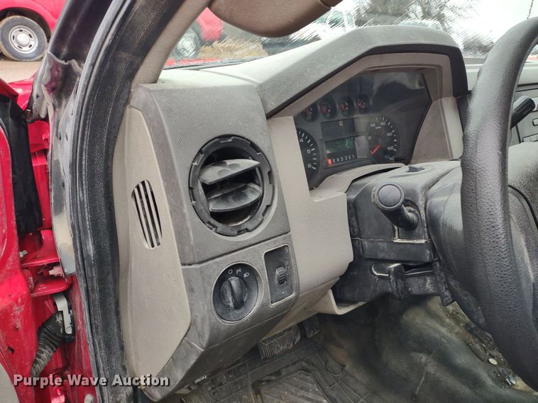 image for item MD9328 2009 Ford F250 Super Duty XL  SuperCab pickup truck