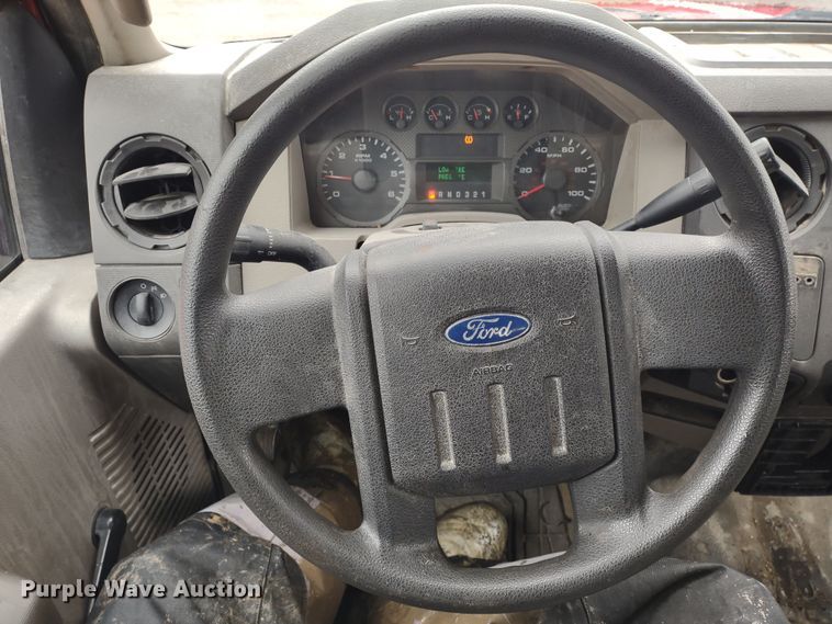 image for item MD9328 2009 Ford F250 Super Duty XL  SuperCab pickup truck