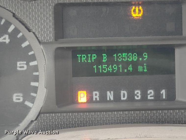 image for item MD9328 2009 Ford F250 Super Duty XL  SuperCab pickup truck