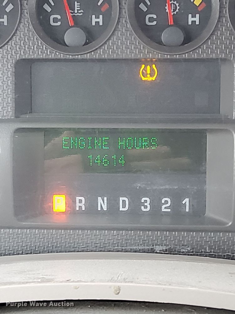 image for item MD9328 2009 Ford F250 Super Duty XL  SuperCab pickup truck