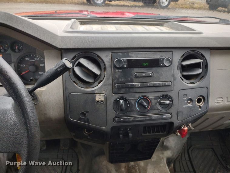 image for item MD9328 2009 Ford F250 Super Duty XL  SuperCab pickup truck