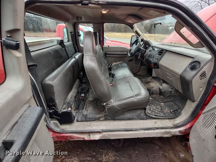 image for item MD9328 2009 Ford F250 Super Duty XL  SuperCab pickup truck