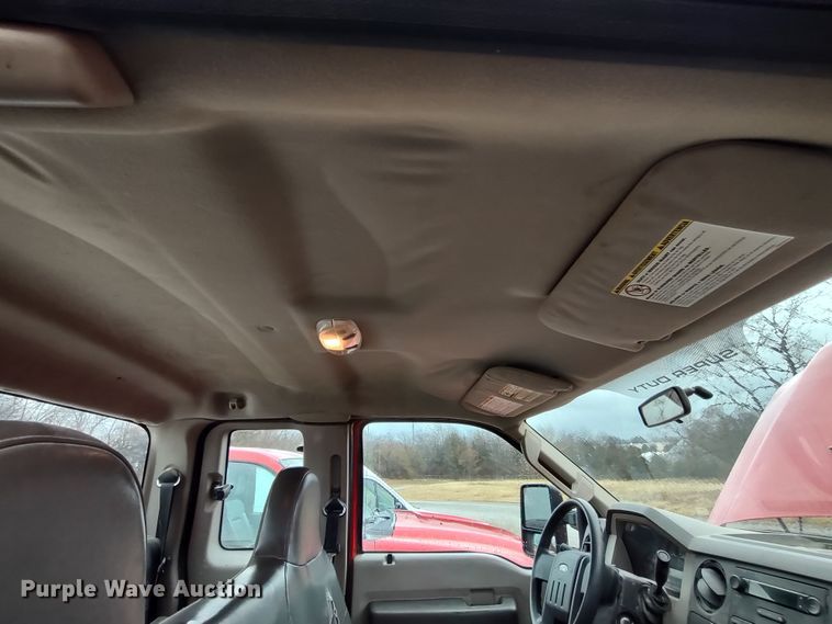 image for item MD9328 2009 Ford F250 Super Duty XL  SuperCab pickup truck