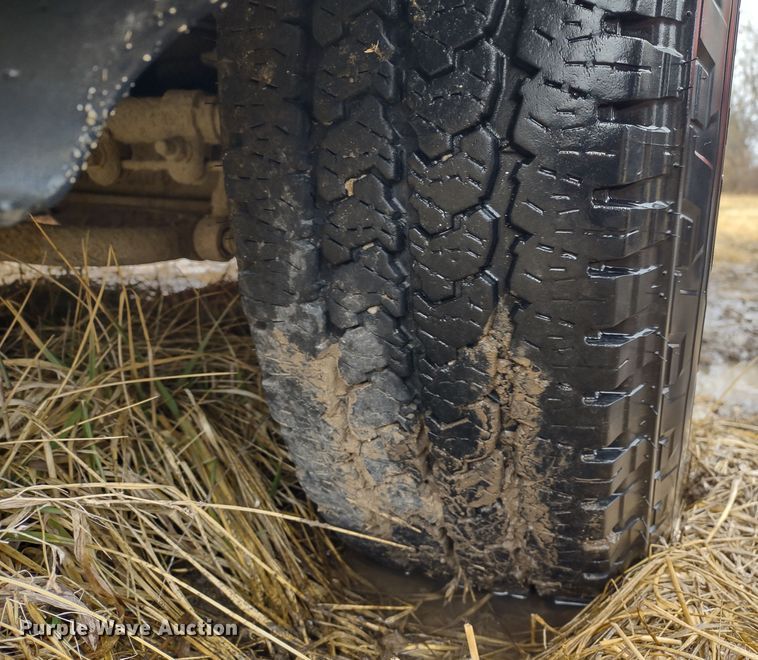 image for item MD9328 2009 Ford F250 Super Duty XL  SuperCab pickup truck