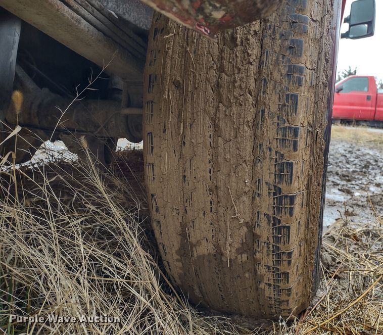 image for item MD9328 2009 Ford F250 Super Duty XL  SuperCab pickup truck