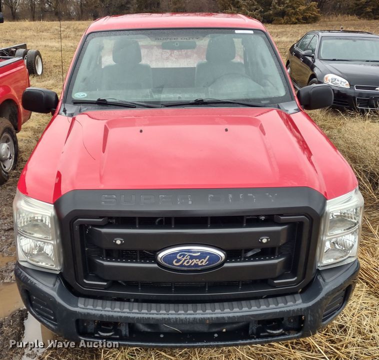 image for item MD9329 2011 Ford F250 Super Duty XL  pickup truck