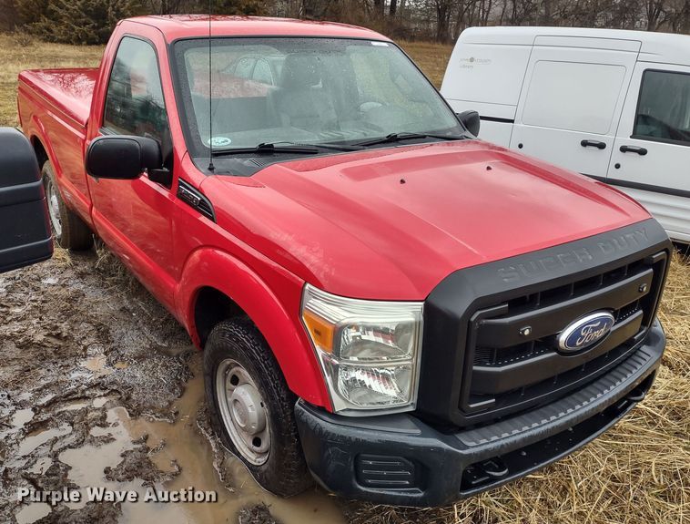 image for item MD9329 2011 Ford F250 Super Duty XL  pickup truck