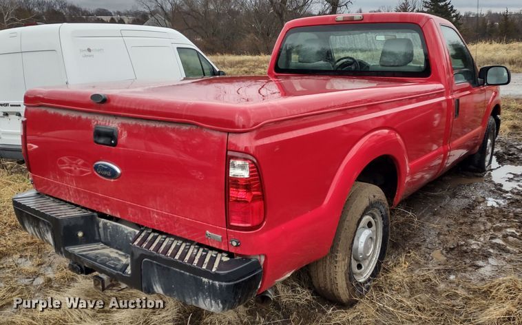 image for item MD9329 2011 Ford F250 Super Duty XL  pickup truck