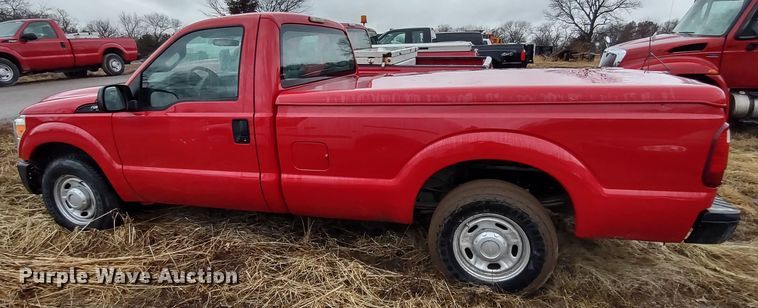 image for item MD9329 2011 Ford F250 Super Duty XL  pickup truck