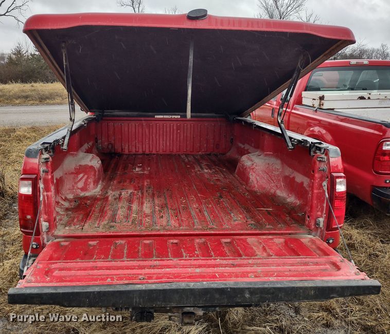 image for item MD9329 2011 Ford F250 Super Duty XL  pickup truck