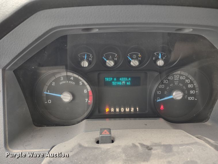 image for item MD9329 2011 Ford F250 Super Duty XL  pickup truck