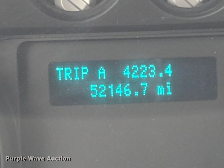 image for item MD9329 2011 Ford F250 Super Duty XL  pickup truck