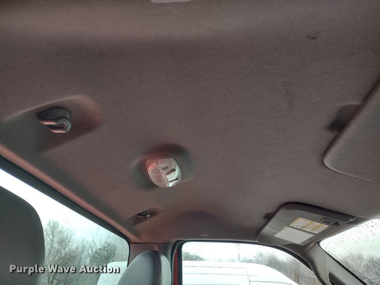 image for item MD9329 2011 Ford F250 Super Duty XL  pickup truck