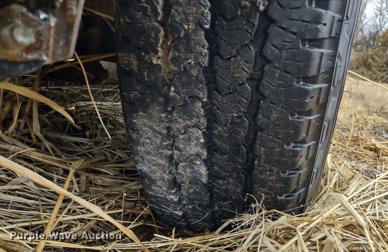 image for item MD9329 2011 Ford F250 Super Duty XL  pickup truck