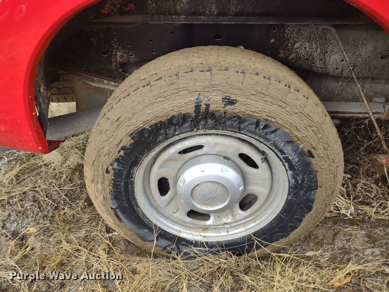 image for item MD9329 2011 Ford F250 Super Duty XL  pickup truck