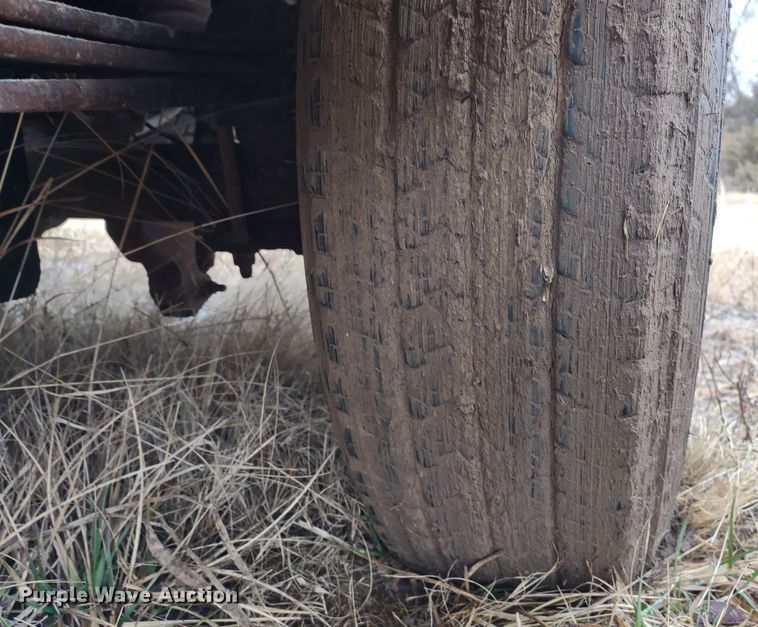 image for item MD9329 2011 Ford F250 Super Duty XL  pickup truck