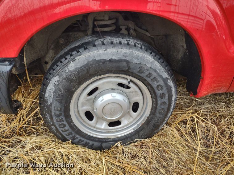 image for item MD9329 2011 Ford F250 Super Duty XL  pickup truck