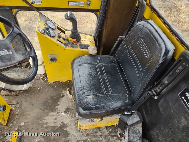 image for item MD9330 2005 Superior DT80C  broom