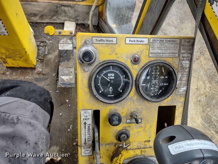 image for item MD9330 2005 Superior DT80C  broom