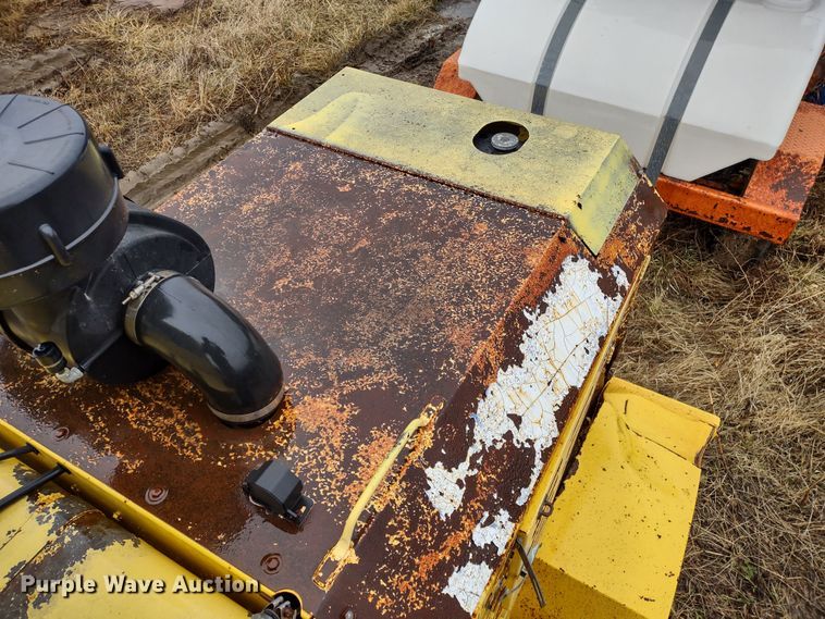 image for item MD9330 2005 Superior DT80C  broom