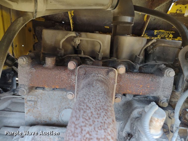 image for item MD9330 2005 Superior DT80C  broom