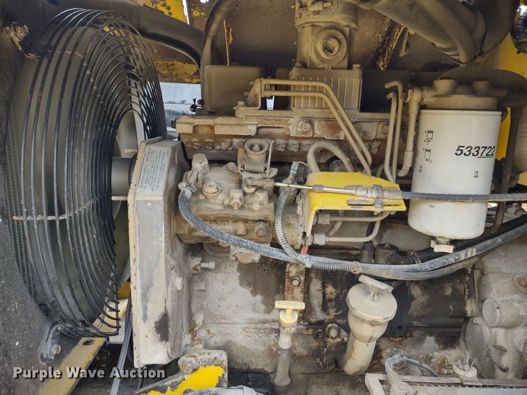 image for item MD9330 2005 Superior DT80C  broom