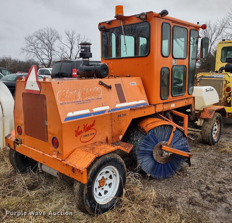 image for item MD9331 2012 Broce KR350  broom