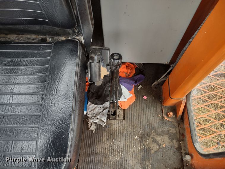 image for item MD9331 2012 Broce KR350  broom