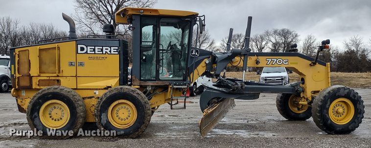 image for item MD9332 2013 John Deere 770G  motor grader