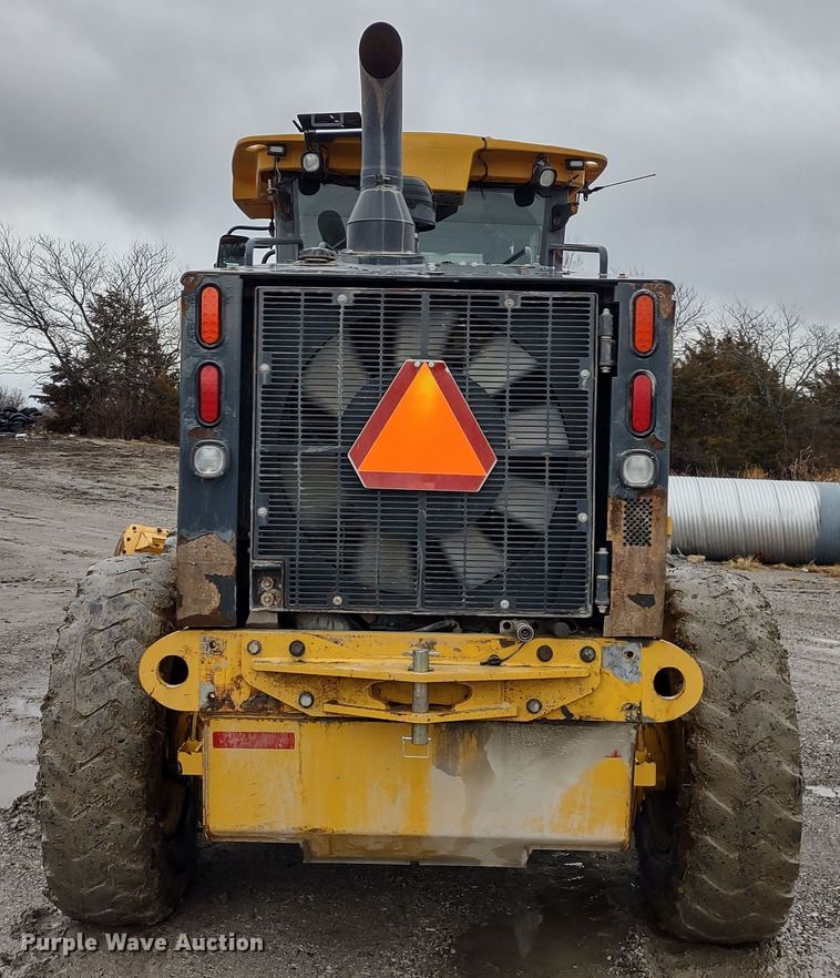 image for item MD9332 2013 John Deere 770G  motor grader