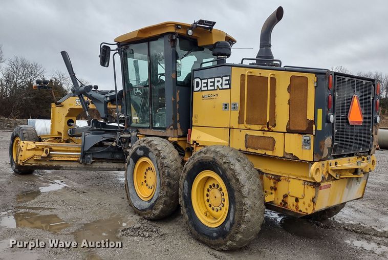 image for item MD9332 2013 John Deere 770G  motor grader