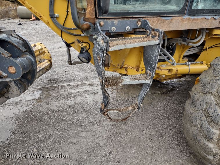 image for item MD9332 2013 John Deere 770G  motor grader