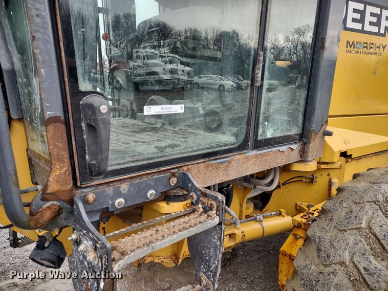 image for item MD9332 2013 John Deere 770G  motor grader