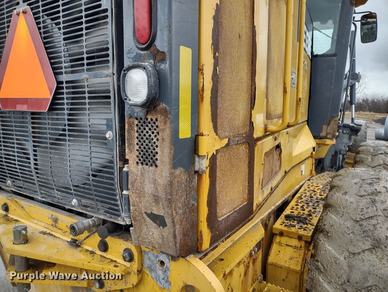 image for item MD9332 2013 John Deere 770G  motor grader