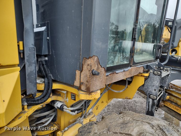 image for item MD9332 2013 John Deere 770G  motor grader