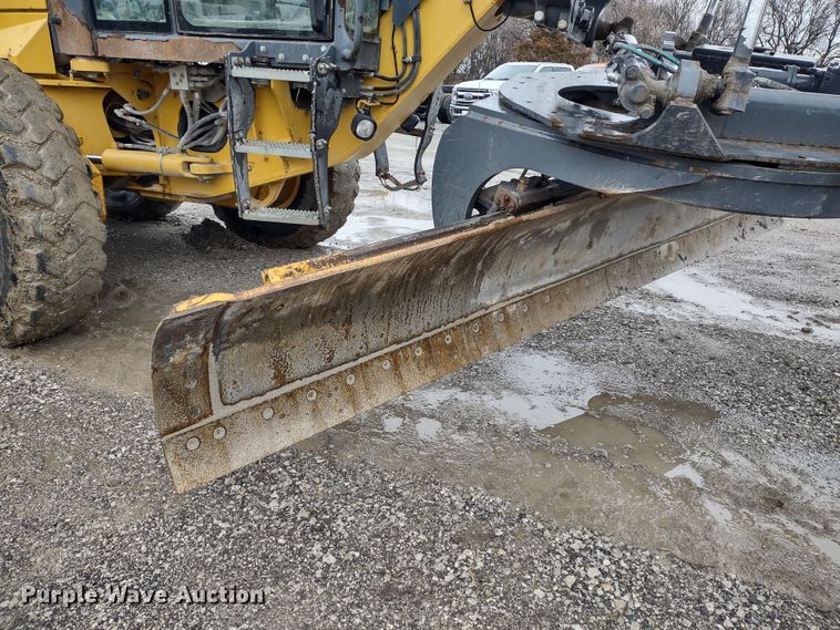 image for item MD9332 2013 John Deere 770G  motor grader