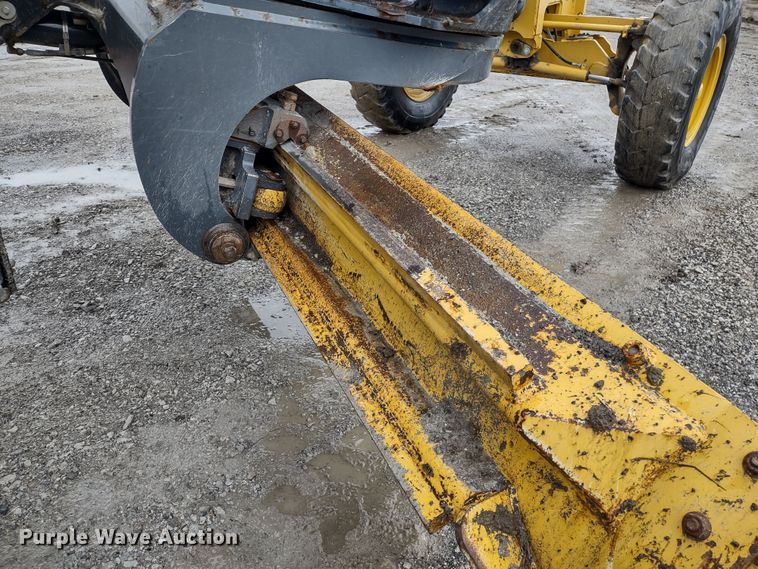 image for item MD9332 2013 John Deere 770G  motor grader