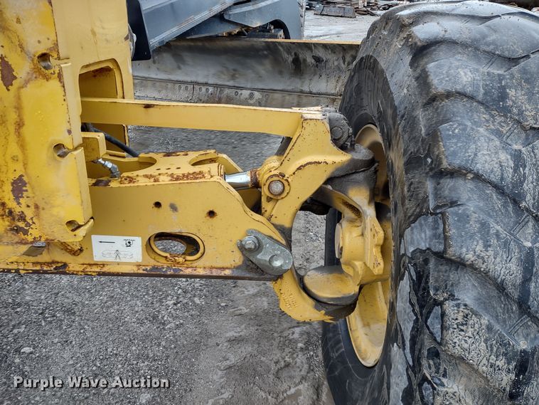 image for item MD9332 2013 John Deere 770G  motor grader