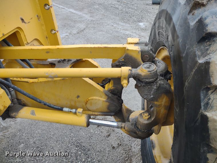 image for item MD9332 2013 John Deere 770G  motor grader