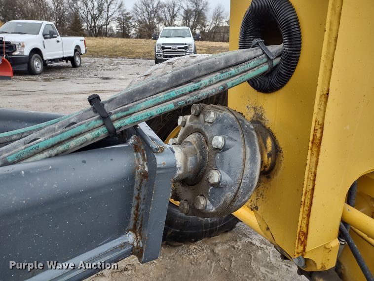 image for item MD9332 2013 John Deere 770G  motor grader