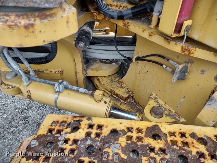 image for item MD9332 2013 John Deere 770G  motor grader